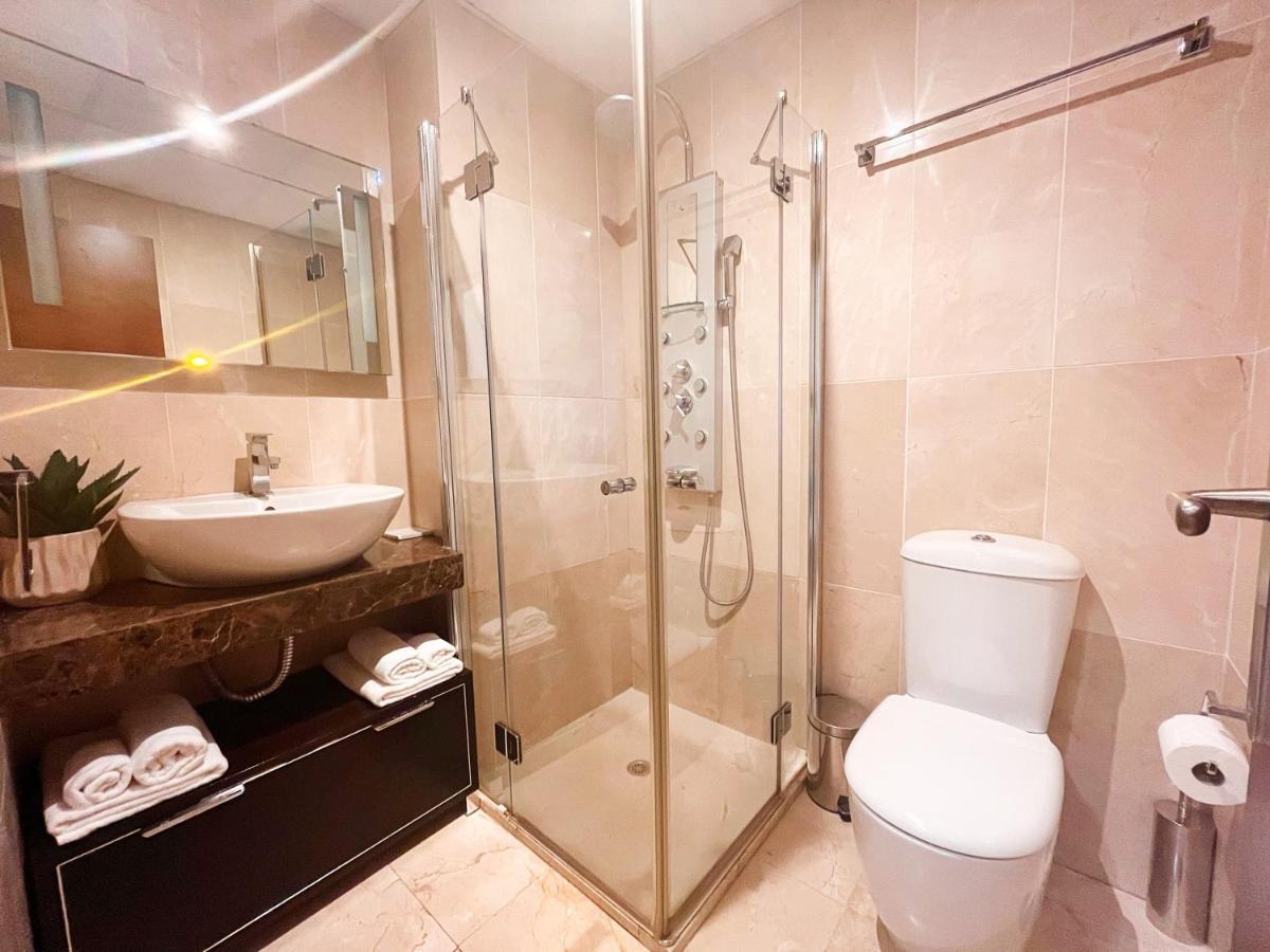 Homely Malaga Carreteria Con Piscina Εξωτερικό φωτογραφία